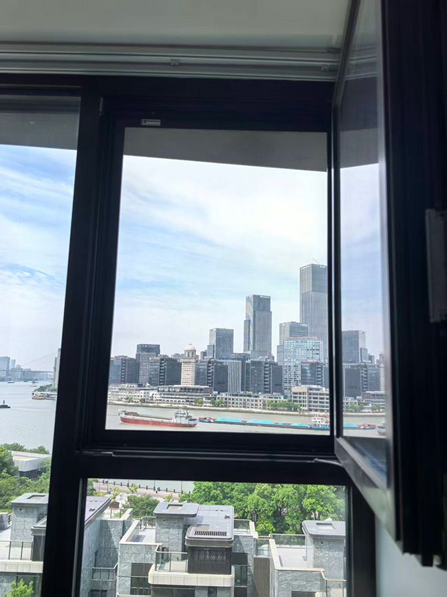 浦明路688弄滨江凯旋门(江景房) 浦明路688弄滨江凯旋门(江景房)